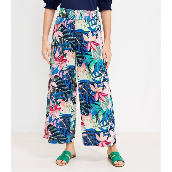 {LOFT} Fluid Wide Leg Crop Pants in Palm Print - Size XL - Picture 1 of 12